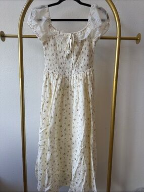 Smocked Floral Midi Dress - Cream